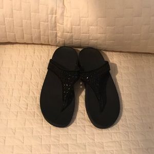 NWOT black Fitflops